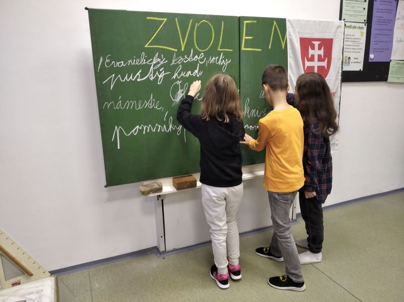 Read more about the article Zvolen – moje kráľovské mesto (projektový deň 2023 – III. A)