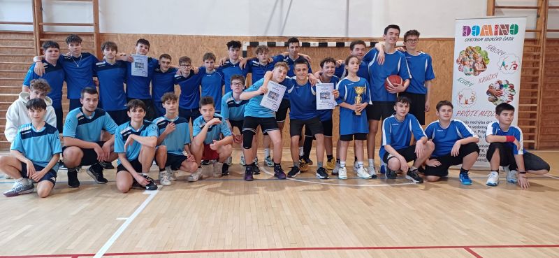 Read more about the article Basketbal – okresné kolo chlapci – 2. miesto