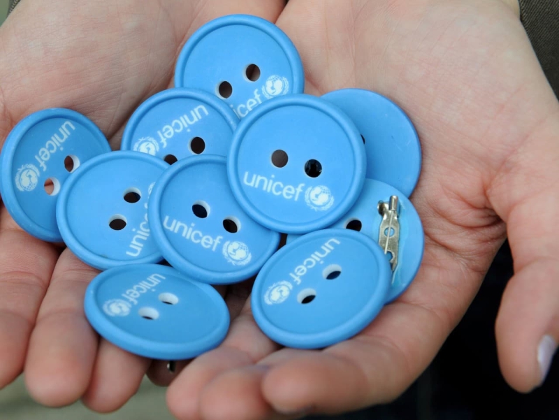 Read more about the article ZBIERKA MODRÝ GOMBÍK UNICEF 2025