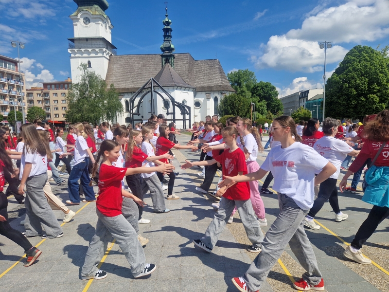 Read more about the article Európska štvorylka – tanec, ktorý spája Zvolen i celú Európu