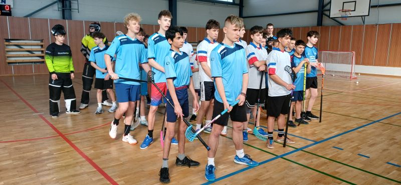 Read more about the article Florbal starší žiaci – obvodné kolo